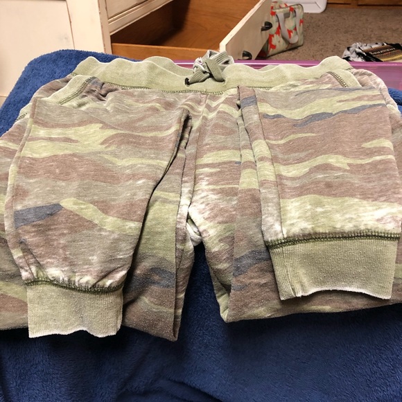 Camo sweats - Picture 2 of 2